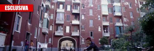 "Vi svelo i trucchi della sinistra per dare le case agli immigrati"