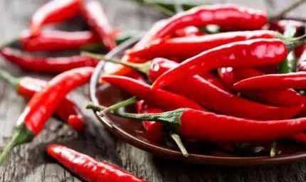 Usa, punisce i figli della compagna strofinando il peperoncino su occhi e genitali