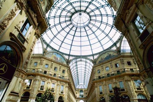 Galleria, il Tar congela la gara per 2 ristoranti e Feltrinelli fa trincea
