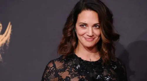 Asia Argento ritorna in tv con Enrico Lucci