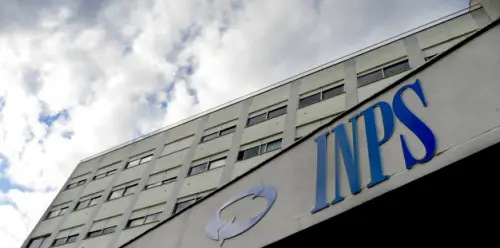 Brindisi, truffa da 410mila euro all'Inps: 154 denunciati