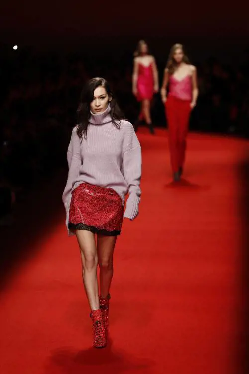 I cristalli luminosi di Scervino dove si specchiano lui e lei
