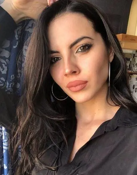 Shaila Gatta, le lacrime della velina di Striscia in diretta tv