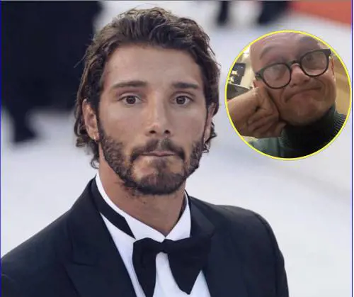 "Auguri e figli maschi". La strana frase di Alfonso Signorini a Stefano De Martino