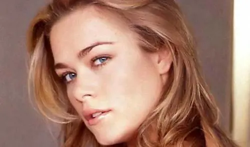 Hoara Borselli rivela: "Qualcuno vuole essere il mio schiavo"