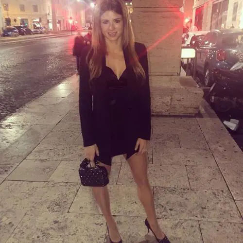 Camila Giorgi sexy su Instagram: ecco gli scatti della bella tennista azzurra