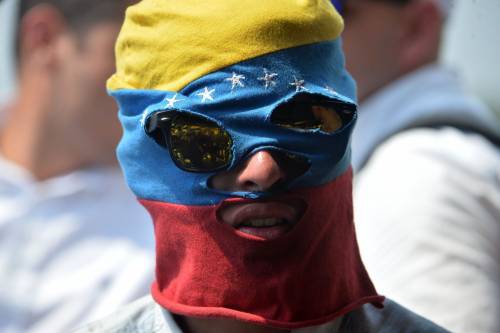 Venezuela sull'orlo della guerra. Ecco tutte le ipotesi sul tavolo