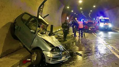Tragico schianto sull'Aurelia Bis a Sanremo: un morto e un ferito grave