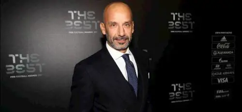 Vialli choc: "Mi chiudevo in bagno a piangere"