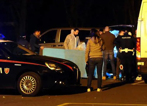 Rozzano, agguato all'ipermercato per vendicare abusi sulla bimba