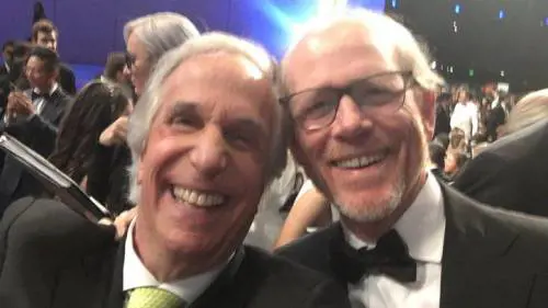 "Henry Winkler è morto", la bufala su 'Fonzie' fa il giro del web