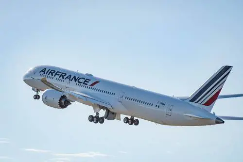"Non eseguo i tuoi ordini". Scatta la rissa tra i piloti: cosa è successo in volo 