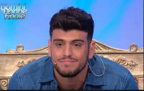 Luigi pronto per la scelta: il tronista di Uomini e Donne diviso tra Irene e Valentina