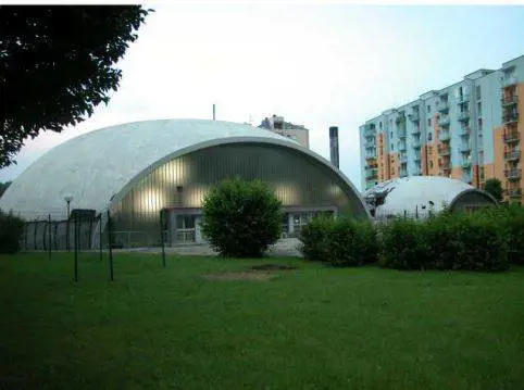 Il Comune "affitta" le piscine per aperitivi, cene e mostre