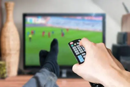 La Liga toglie il posticipo del lunedì sera: "Contano di più i tifosi"