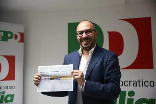 Gregoretti, il dem: "Farei stare i leghisti in 183 con 2 bagni"