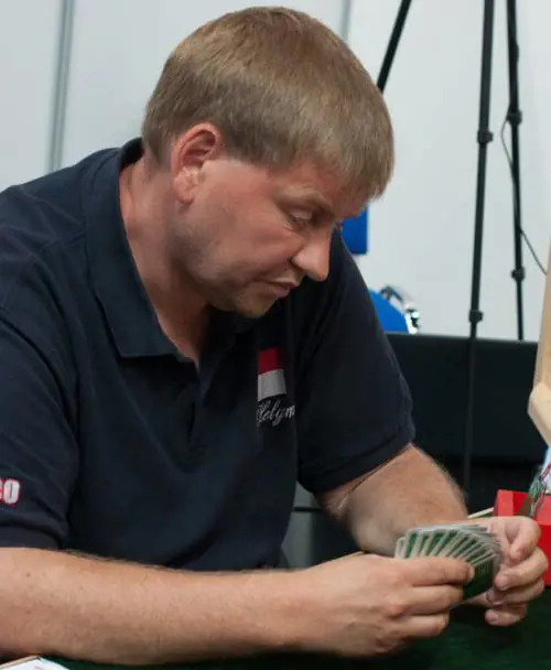 Bridge, positivo al doping il miglior giocatore del mondo