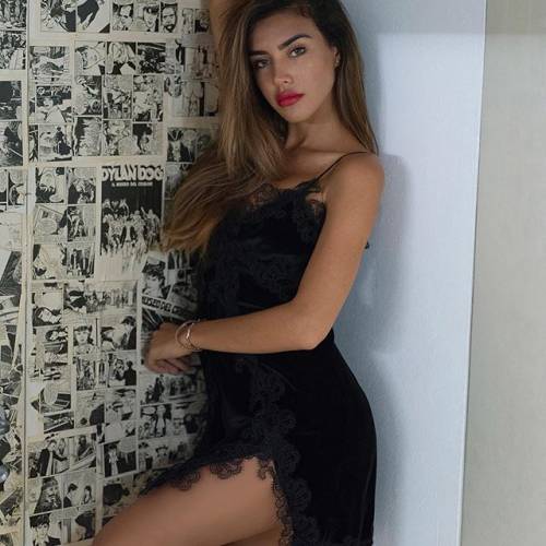 Michelly Sander da urlo su Instagram: gli scatti della modella brasiliana