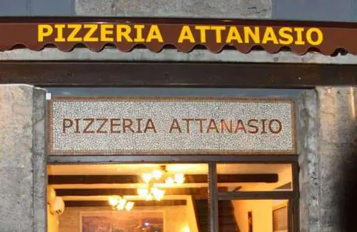 Nuovo furto in una pizzeria napoletana, rapinato Attanasio