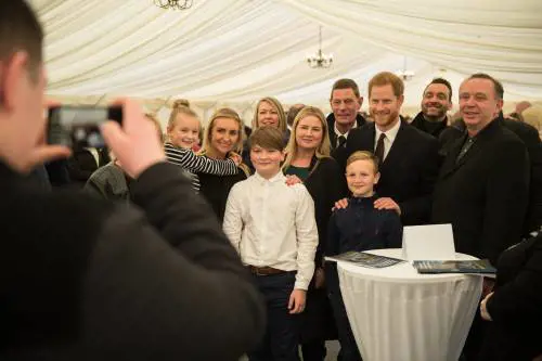 Il principe Harry: al memoriale degli attacchi terroristici della Tunisia nel 2015