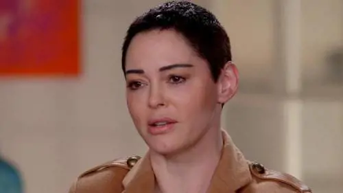 Rose McGowan rivela su Twitter di aver subito un aborto 