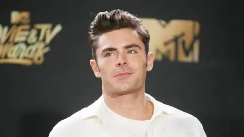 Una campionessa-fidanzata per Zac Efron