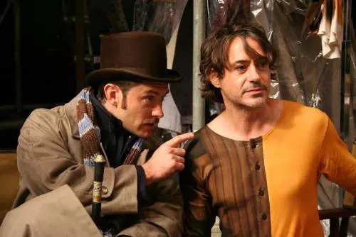 Robert Downey Junior torna nei panni di Sherlock Holmes per la terza volta