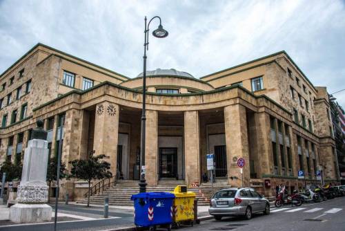 Bari, studente fermato all'ingresso dell'università perché nero