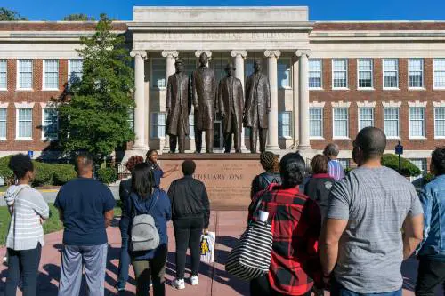 Gli americani riscoprono la storia della schiavitù