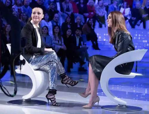 Adua Del Vesco si sfoga: "Non nomino chi mi ha spinta a cadere"