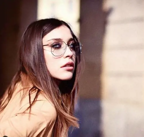"L'immigrazione incontrollata...". L'ex velina Ludovica Frasca asfalta Sala
