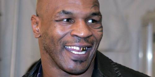Mike Tyson choc: "Fumo 40.000 dollari di marijuana al mese"