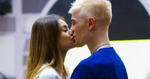 Biondo e Emma di nuovo insieme. Crisi superata?
