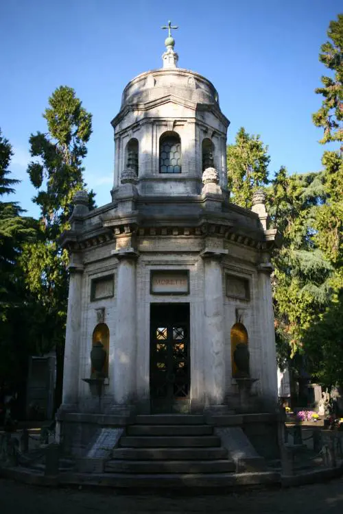 Incassati 900mila euro per una tomba  del Monumentale