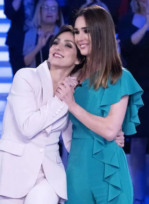 Ambra Angiolini: "Ero malata di bulimia, una fame d'amore"