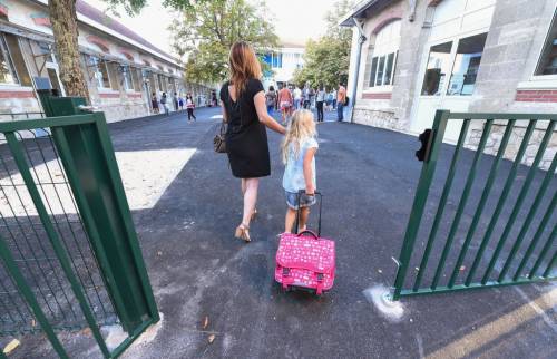 Palermo, maestra pestata dai familiari di un alunno per una nota