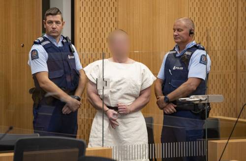 Nuova Zelanda, il ghigno del killer. Quello "schiaffo" alle 49 vittime