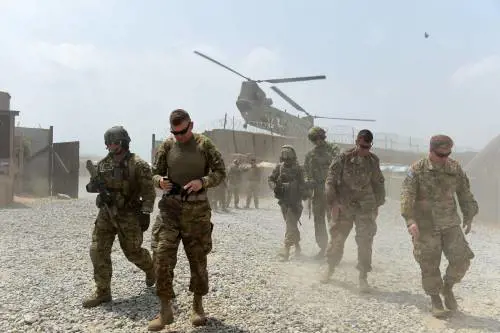 Truppe Usa in Arabia Saudita L'Iran: "Colpiremo l'aggressore"