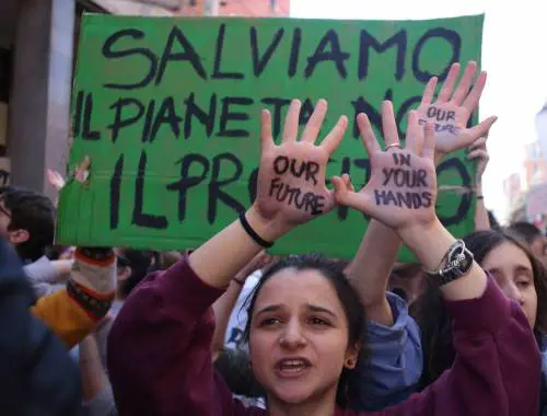 Hanno inquinato pure i ragazzi