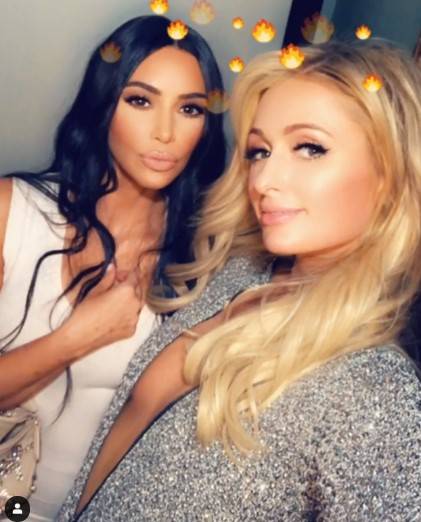 Paris Hilton sexy con Kim Kardashian per il compleanno