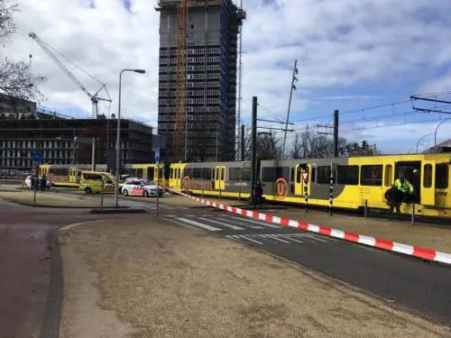 Sparatoria sul tram a Utrecht: "Morti e diversi feriti"