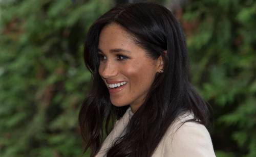 Un altro baby shower per Meghan Markle. Questa volta a Londra, ma fioccano le critiche