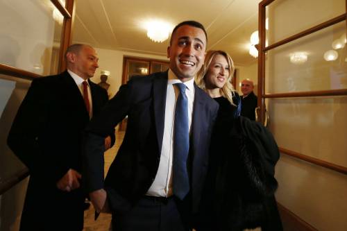 Di Maio insulta: "Fanatici". E M5s sceglie gay e trans