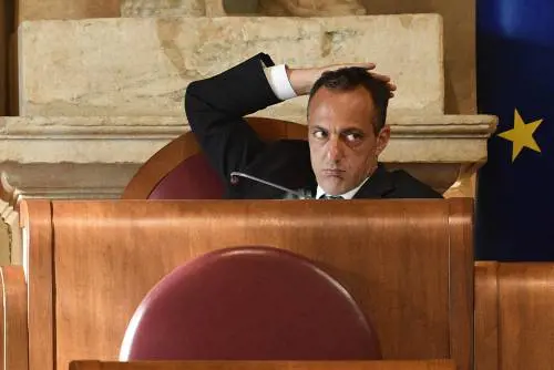 Il grillino De Vito arrestato per corruzione: presunte tangenti sullo stadio della Roma