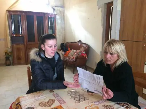 Speranza, abusiva con la residenza: le case comunali dove vive con la famiglia