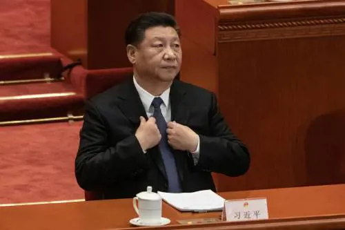 Ambizioso e solitario il mandarino sorridente vuole la Cina padrona