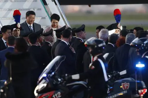 L'Italia al centro del mondo. Cina e Stati Uniti puntano Roma