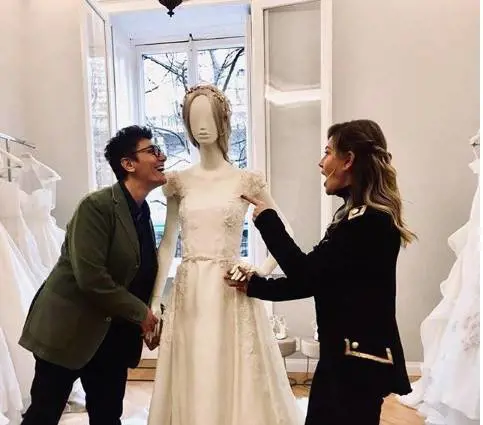 Eva Grimaldi, la sua futura sposa e il suo ex insieme sulla neve