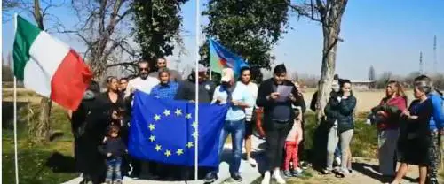 L'appello di Prodi pro Europa: "Innalzate la bandiera"