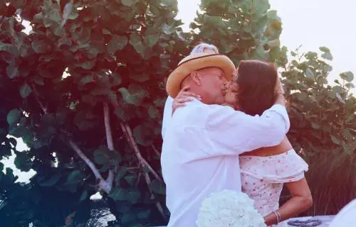Bruce Willis risposa la moglie nel decimo anniversario di matrimonio